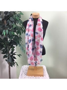 IQ accessories infinity scarf